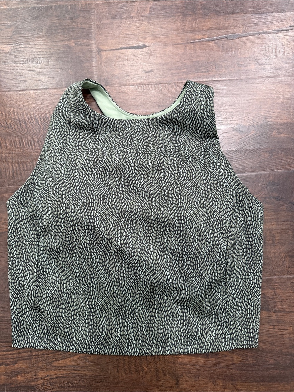 Amazon Essentials Black & Light Green Patterned Tank Top